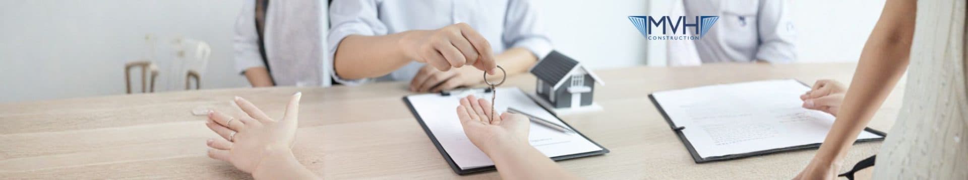 Contractor hand over tenant to its owner
